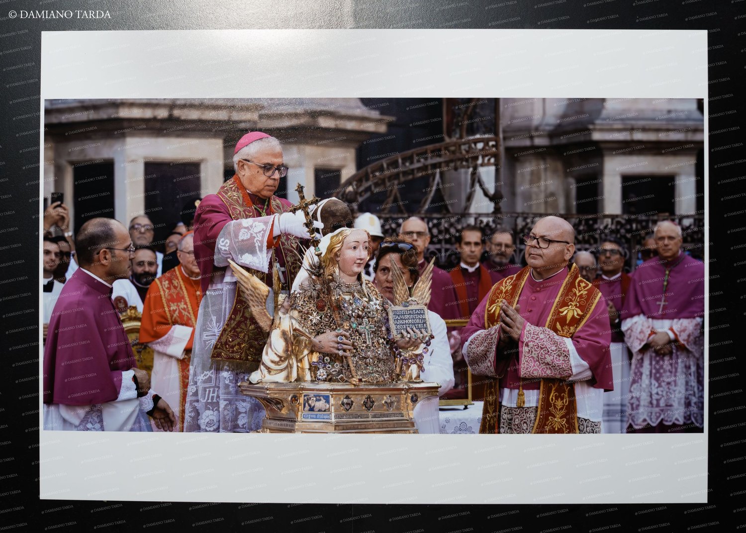 Stampa fotografica: la deposizione del cranio di Sant'Agata nel Busto reliquiario, IX centenario (2026).