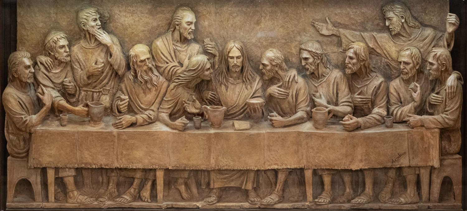 Ultima Cena, altorilievo firmato. Taormina, Duomo di San Nicolò (basilica minore).
